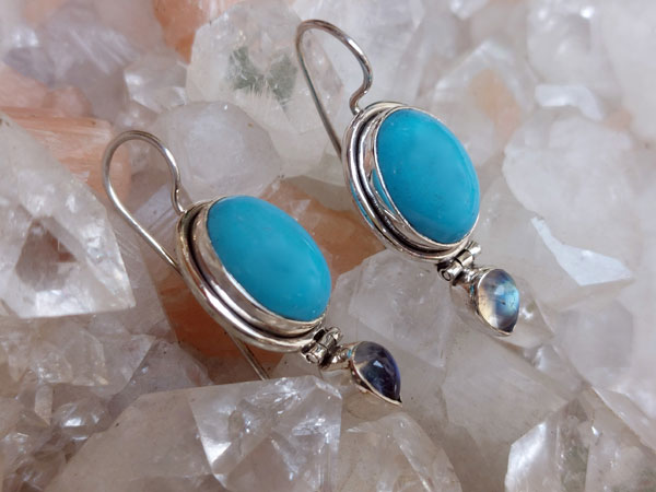 Ethnic sterling silver, turquoise and moonstone earrings.. Ref. NMF