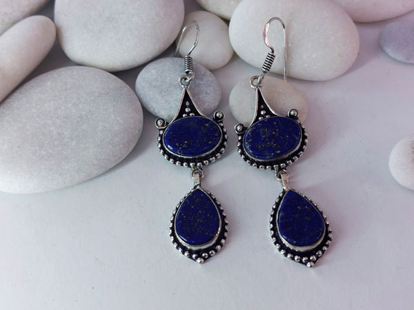 Ethnic Lapis lazuli earrings.. Foto 1