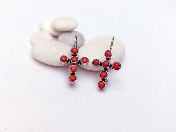 Pendientes etnicos de plata y coral.. Foto 2