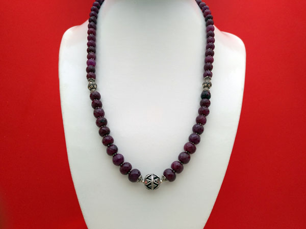 Ethnic Sterling silver and Rubi necklace. Foto 1