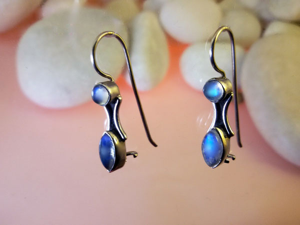 Moonstone and Sterling silver earrings.. Foto 1