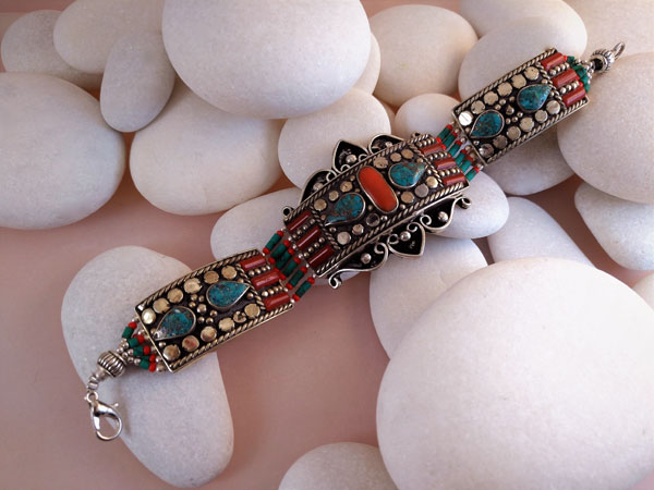 Tibetan ethnic bracelet.. Foto 1