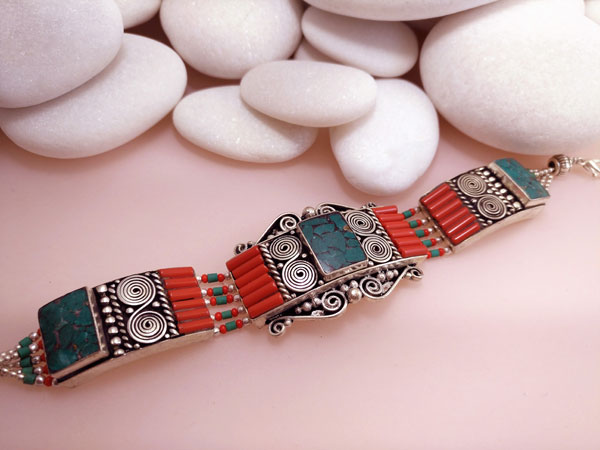 Pulsera artesanal etnica tibetana.. Ref. TFJ