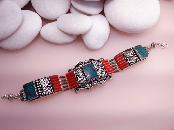 Tibetan ethnic bracelet.. Foto 2