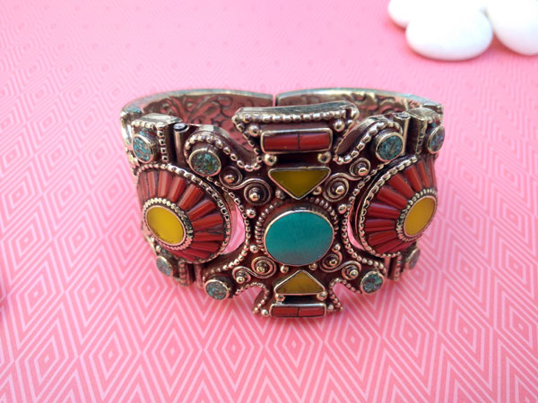 Pulsera etnica tradicional tibetana.. Foto 1