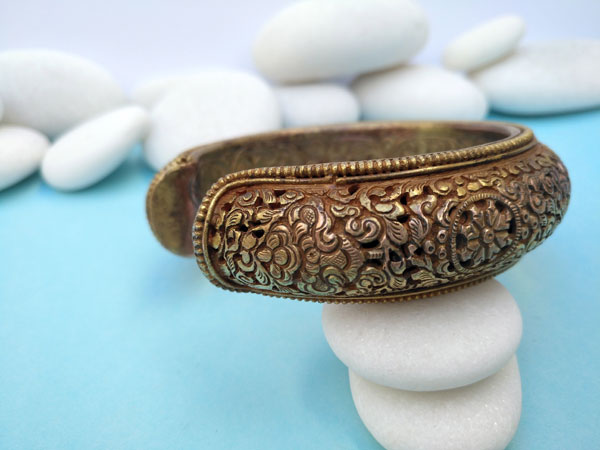 Antique traditional Tibetan bracelet.. Foto 3