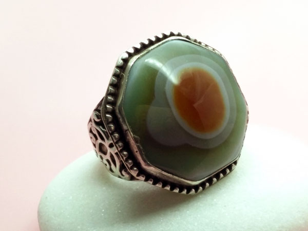 Old Sterling silver and agate ethnic ring.. Foto 2