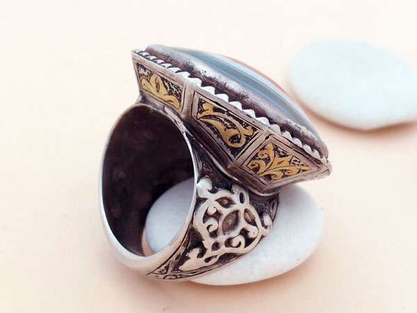 Antique silver and agate ethnic ring.. Foto 3
