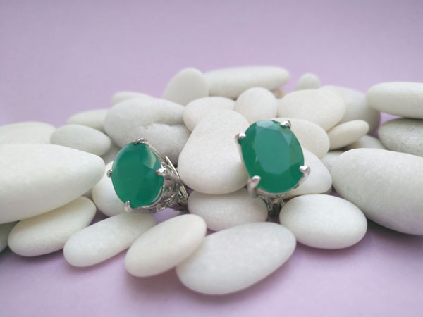 Elegant pendants of Sterling silver and green Jade.. Foto 1