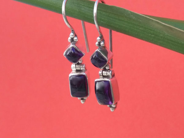 Ethnic Sterling silver earrings with Amethyst.. Foto 1