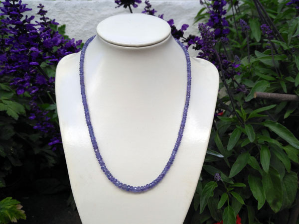 Collar de gemas de Tanzanita.. Foto 1