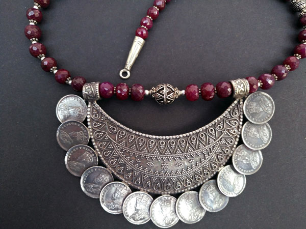 Collar etnico de plata y rubis morado "balaj".. Foto 4