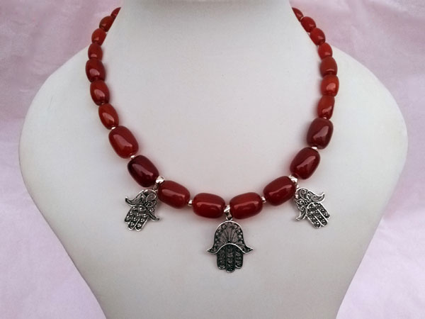 Ethnic silver and carnelian agate necklace.. Foto 1