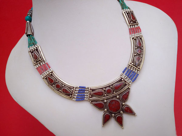 Tibetan ethnic necklace.. Foto 2