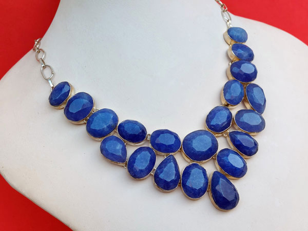 Ethnic silver and blue agate necklace.. Foto 3