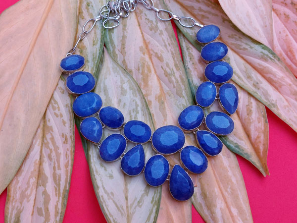 Ethnic silver and blue agate necklace.. Foto 4