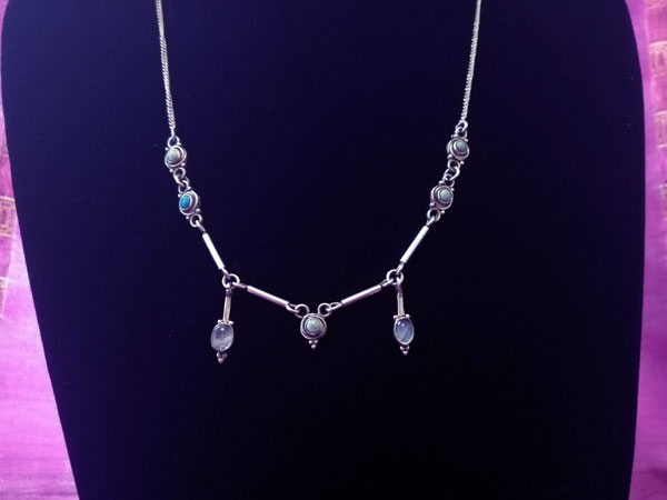 Silver, Turquoise and Moonstone choker.. Foto 2