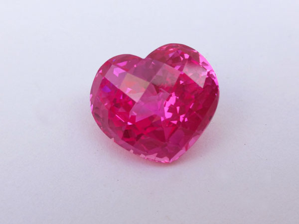 Pink Topaz shape Heart Faceted from Brasil.. Foto 2