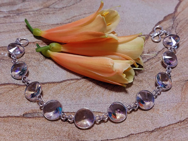 Silver bracelet with Swarovski crystals.. Foto 2