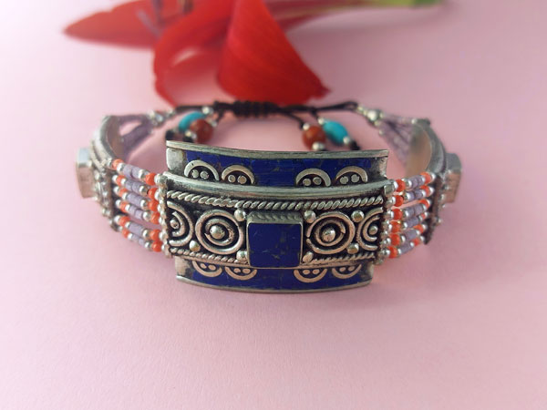 Tibetan ethnic bracelet.. Foto 1