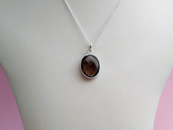 Smoky quartz set in silver.. Foto 1