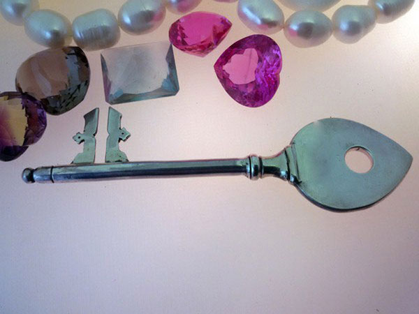 Sterling silver artisanal key.. Foto 1